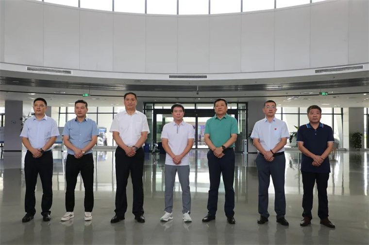 leyu.樂魚體育陪同舒華體育來濱考察體育產業(yè)發(fā)展情況